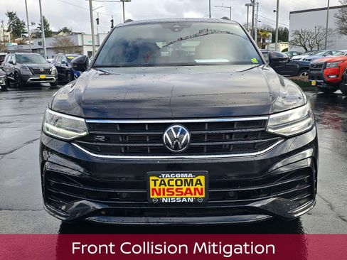 Used 2023 Volkswagen Tiguan SE R-Line image 9