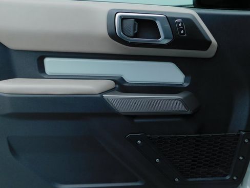 Used 2023 Ford Bronco Wildtrak image 20