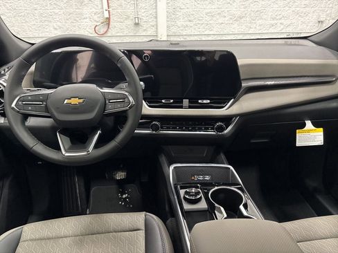 New 2026 Chevrolet Equinox LT w/ Convenience Package II image 10