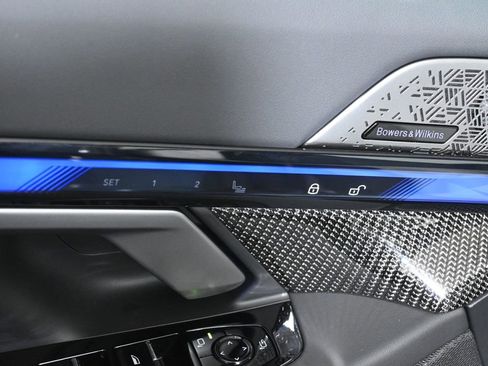 New 2026 BMW M5 w/ Carbon Package AWD/4WD image 29
