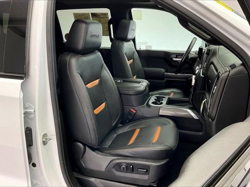 Used 2020 GMC Sierra 1500 AT4 w/ AT4 Premium Package image 6