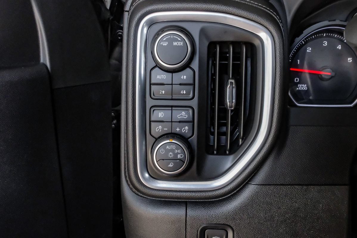 Used 2023 Chevrolet Silverado 2500 LTZ w/ LTZ Texas Edition AWD/4WD image 24