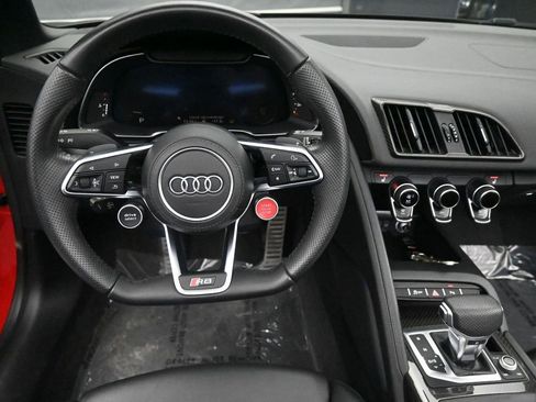 Used 2021 Audi R8 V10 w/ Premium Package image 32