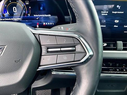 Used 2025 Chevrolet Equinox LT w/ Safety and Technology Package FWD image 21