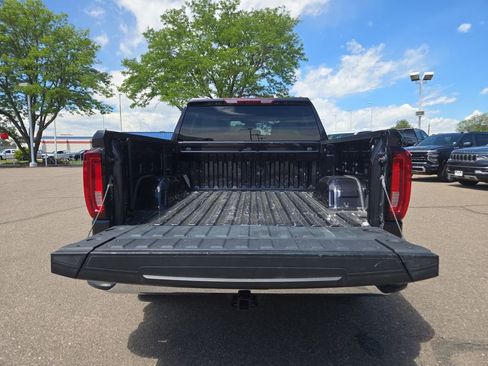 Used 2023 GMC Sierra 1500 SLT AWD/4WD image 20