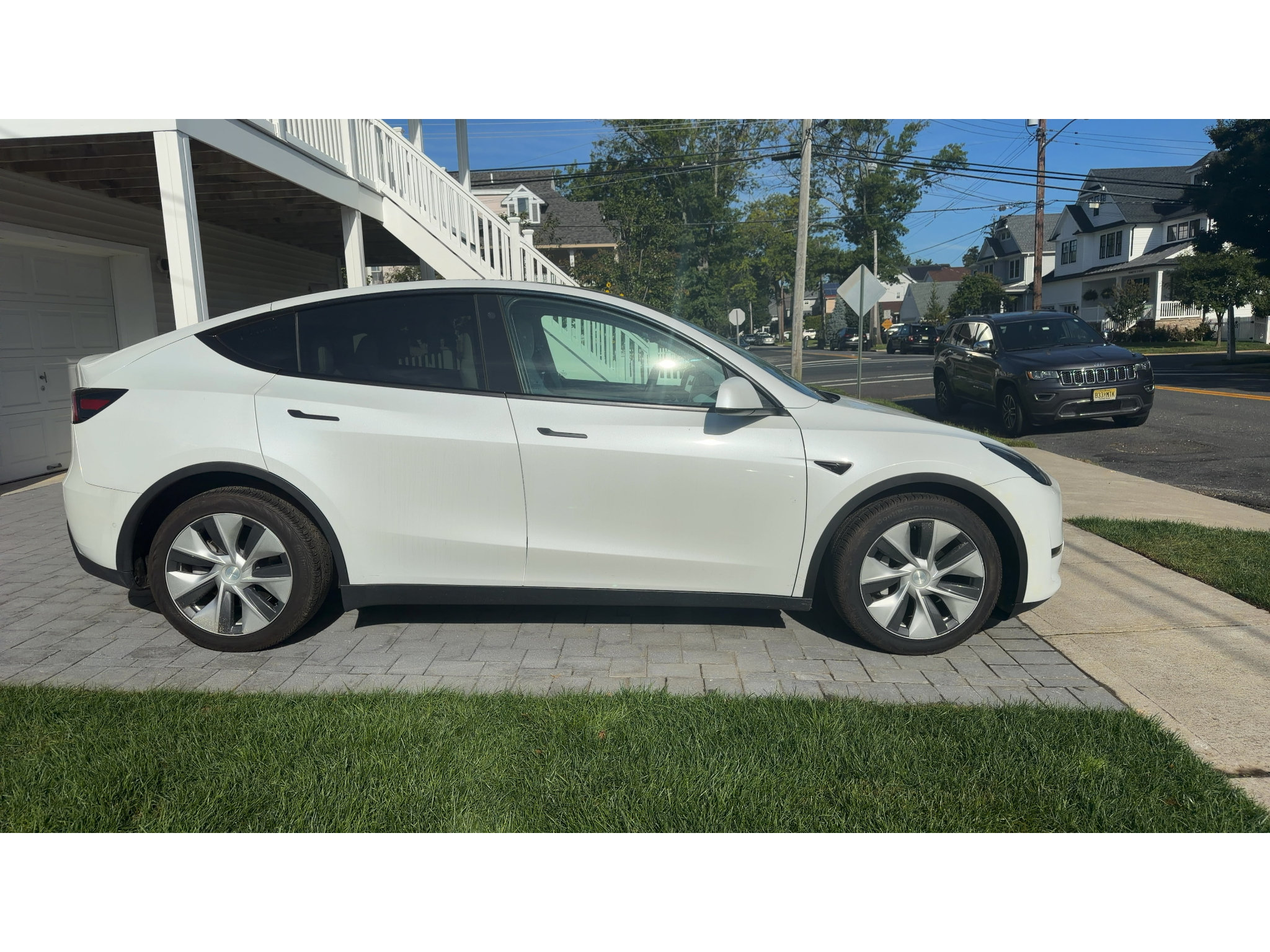 Used 2021 Tesla Model Y Long Range AWD/4WD image 9