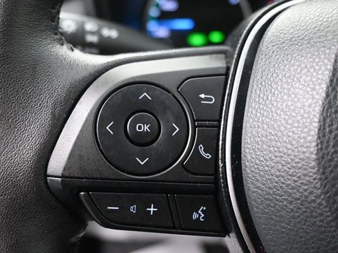 Used 2022 Toyota RAV4 XLE w/ XLE Grade Weather Package image 20