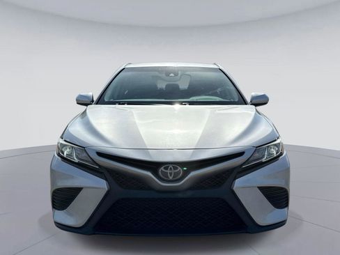 Used 2019 Toyota Camry SE image 9