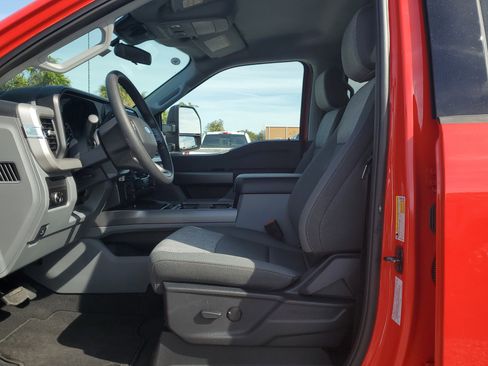 New 2026 Ford F450 XLT w/ 360-Degree Camera Package image 16