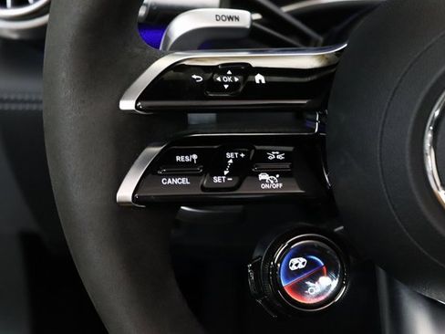 Used 2022 Mercedes-Benz SL 63 AMG 4MATIC w/ Driver Assistance Package image 5