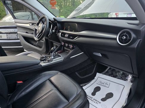 Used 2018 Alfa Romeo Stelvio Sport w/ Quick Order Package 22J Sport image 37