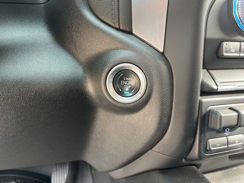 Used 2022 GMC Sierra 2500 SLT w/ SLT Premium Package image 33