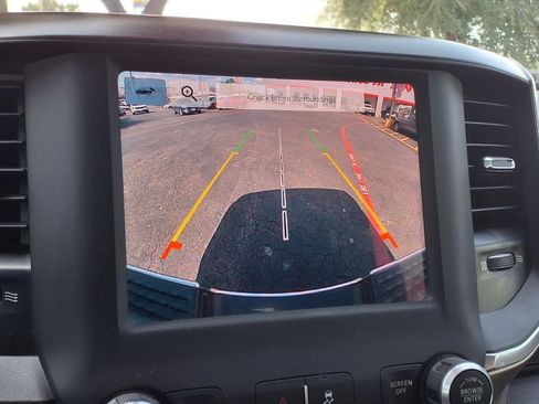 Used 2022 RAM 2500 Laramie AWD/4WD image 19