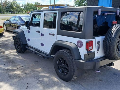 Used 2015 Jeep Wrangler Unlimited Sport AWD/4WD image 3