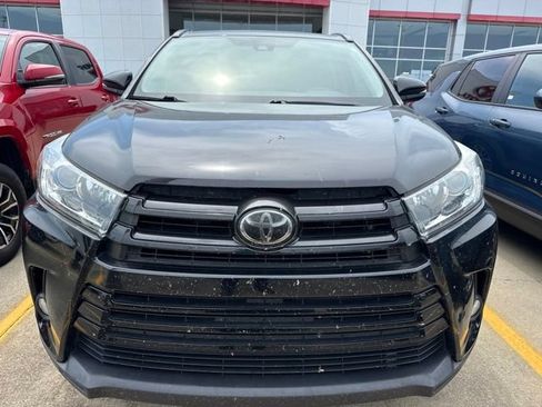 Used 2018 Toyota Highlander SE AWD/4WD image 13