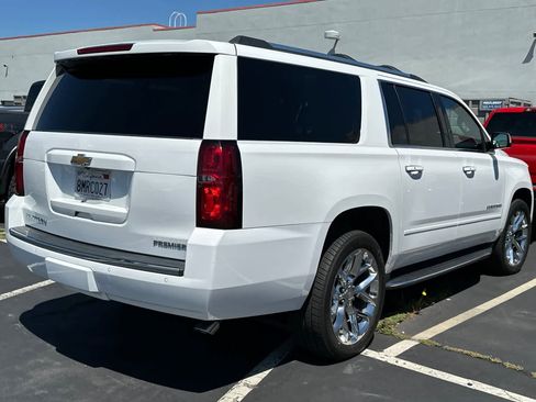 Used 2019 Chevrolet Suburban Premier AWD/4WD image 2