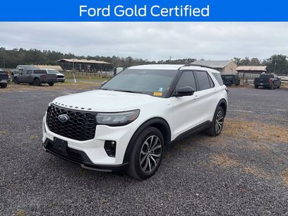 Used 2025 Ford Explorer ST-Line w/ Premium Package