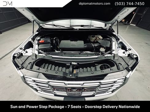 Used 2026 GMC Yukon Denali w/ Sun & Power Step Package AWD/4WD image 52