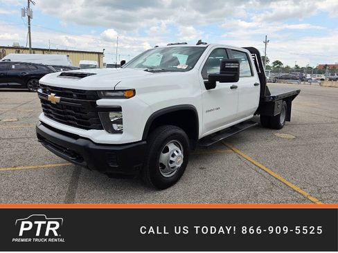 Used 2024 Chevrolet Silverado 3500 W/T w/ Snow Plow Prep Package AWD/4WD image 1