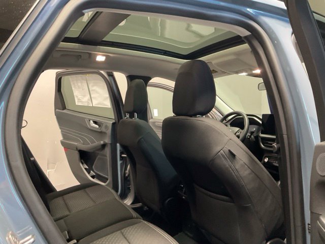 Used 2023 Ford Escape Active w/ Tech Pack #2 AWD/4WD image 26