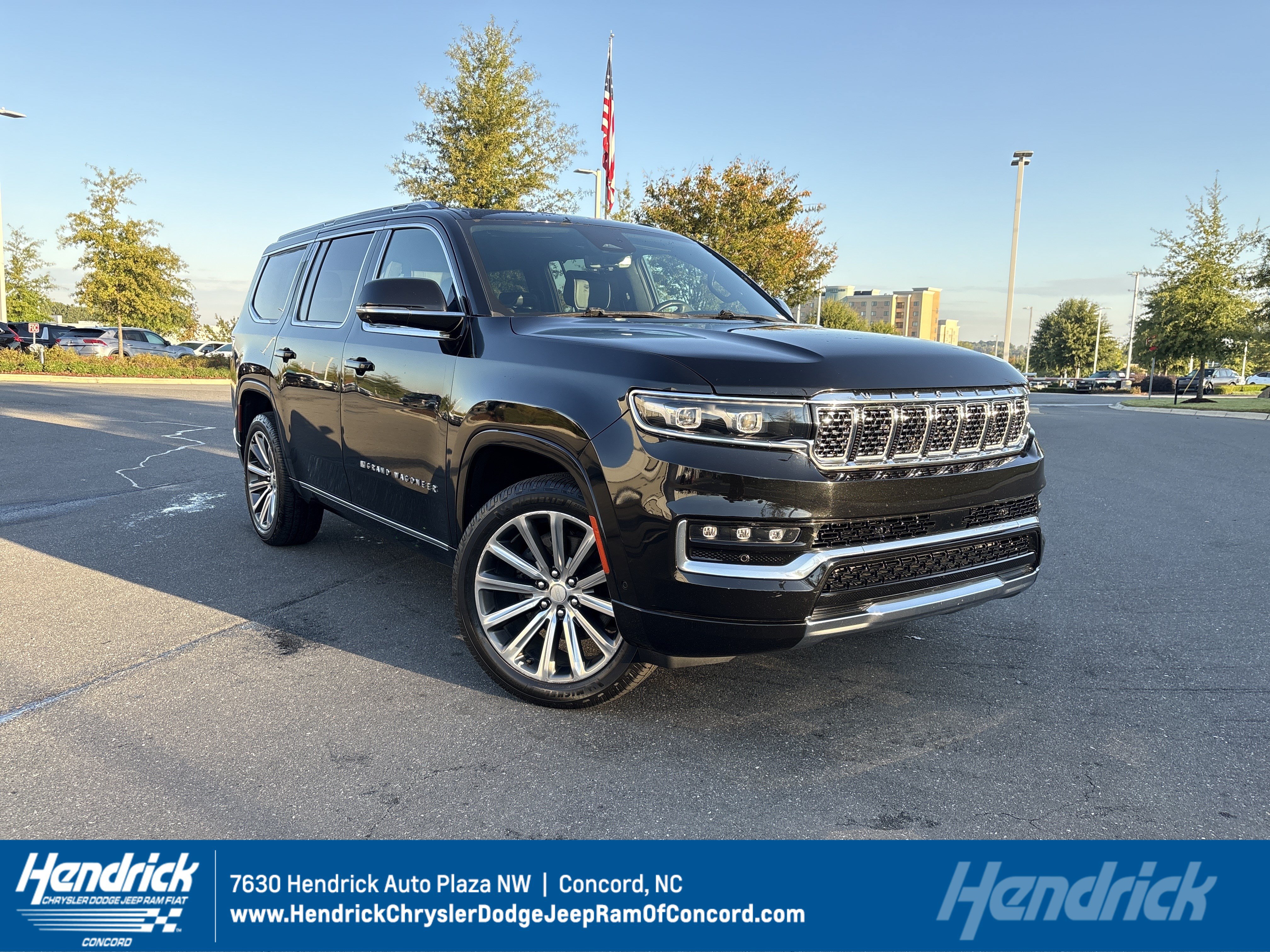 Used 2022 Jeep Grand Wagoneer Series II AWD/4WD image 1