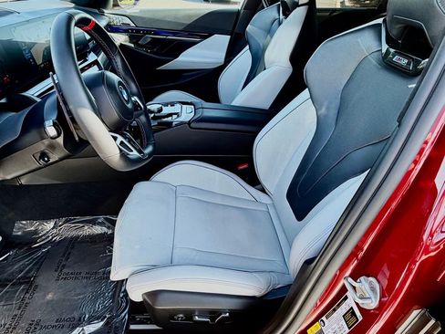 Used 2026 BMW M5 w/ Carbon Package AWD/4WD image 19