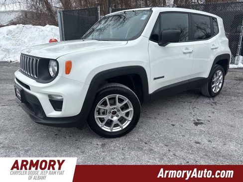 Used 2023 Jeep Renegade Latitude image 1