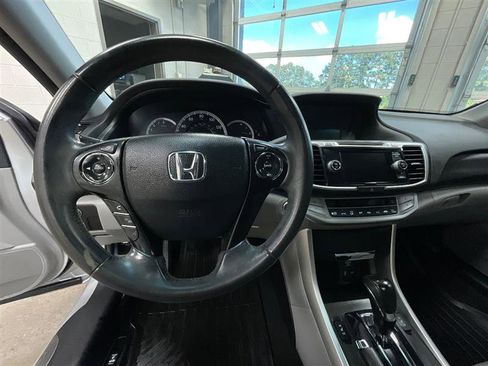 Used 2015 Honda Accord EX-L image 15