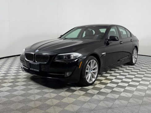Used 2011 BMW 535i xDrive Sedan AWD/4WD image 8