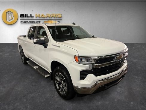Used 2023 Chevrolet Silverado 1500 LT AWD/4WD image 9