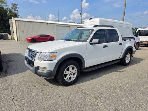 Used 2007 Ford Explorer Sport Trac XLT RWD image 2