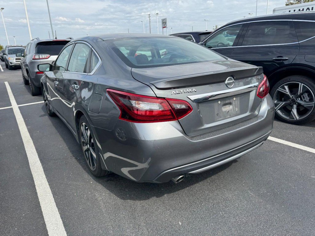 Used 2018 Nissan Altima 2.5 SR FWD image 4