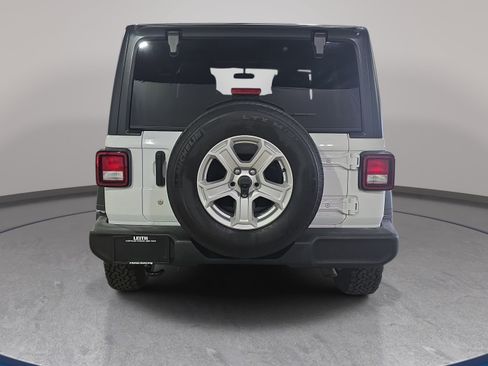 Used 2018 Jeep Wrangler Unlimited Sport S AWD/4WD image 7