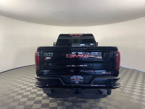 Used 2025 GMC Sierra 3500 AT4 w/ AT4 Premium Plus Package AWD/4WD image 10