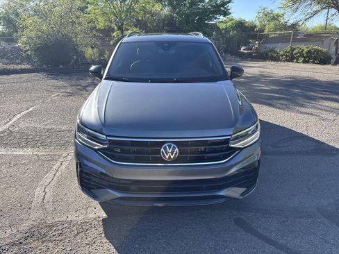 Used 2024 Volkswagen Tiguan SE R-Line image 2