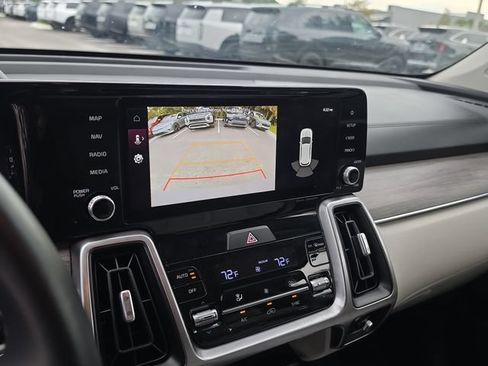 Certified 2023 Kia Sorento EX FWD image 26
