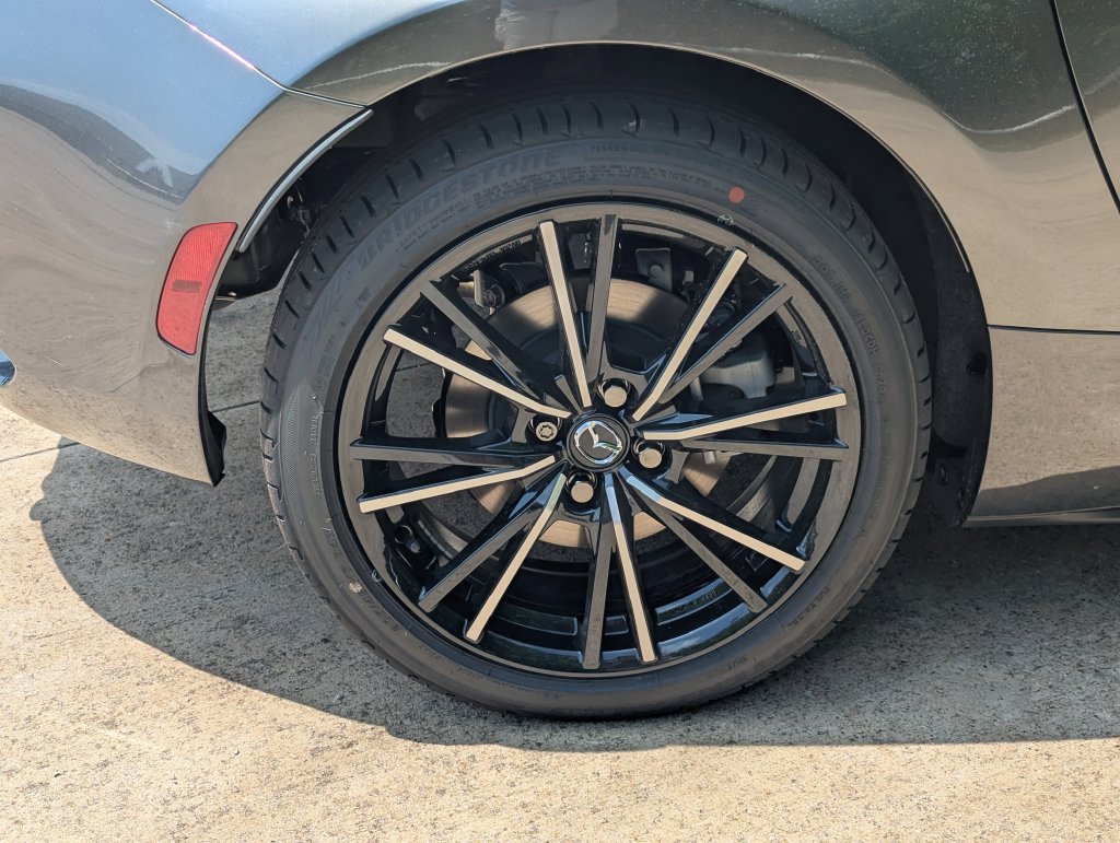 New 2026 MAZDA MX-5 Miata RF Grand Touring RWD image 3