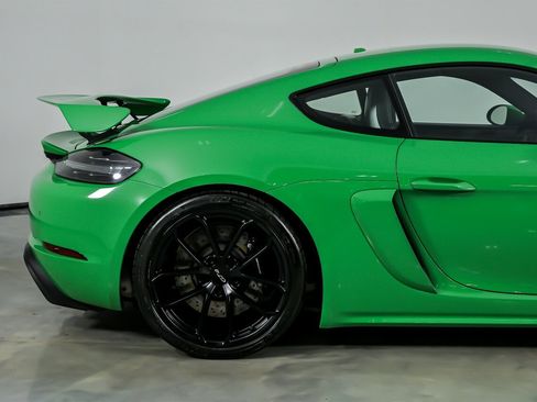 Used 2022 Porsche 718 Cayman GT4 image 13
