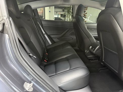 Used 2018 Tesla Model 3 AWD/4WD image 15
