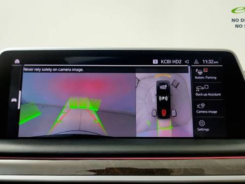 Used 2021 BMW 750i xDrive w/ Executive Package AWD/4WD image 61