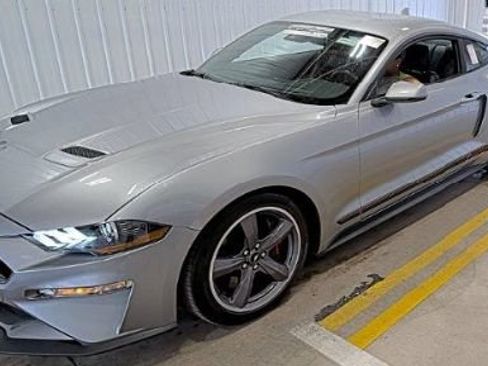 Used 2022 Ford Mustang GT Premium w/ GT Performance Package RWD image 3