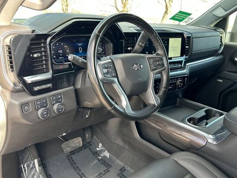 Used 2024 Chevrolet Silverado 2500 LTZ w/ LTZ Plus Package image 7