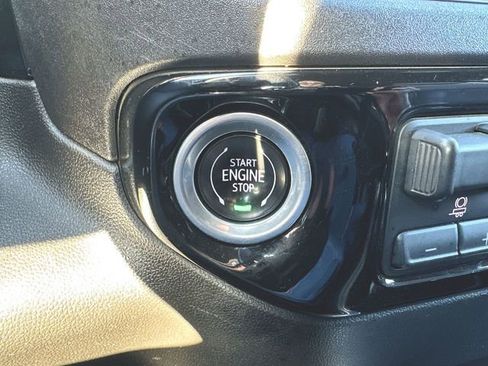 Used 2024 Chevrolet Silverado 1500 LTZ image 16