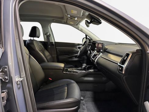 Certified 2023 Kia Sorento SX AWD/4WD image 26