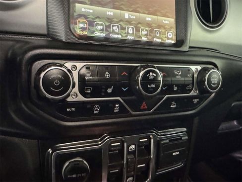 Used 2021 Jeep Wrangler Unlimited Sport S image 25