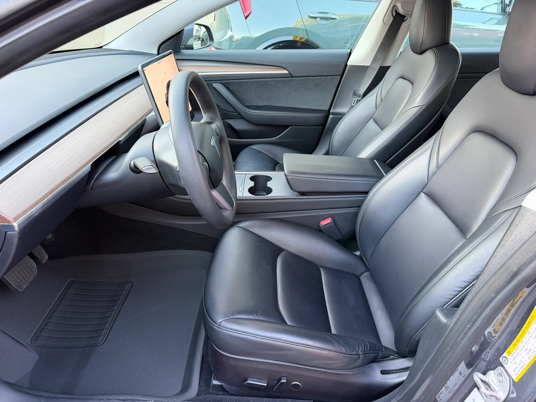 Used 2023 Tesla Model 3 Standard Range RWD image 16