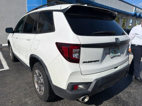 Used 2023 Honda Passport TrailSport image 4