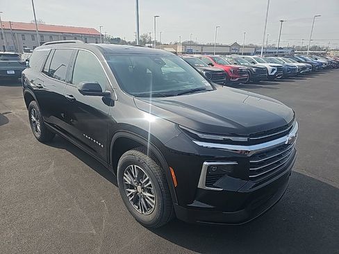 New 2026 Chevrolet Traverse LT image 3