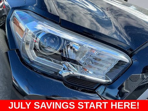 Used 2020 Toyota Tacoma TRD Off-Road w/ Technology Package AWD/4WD image 34