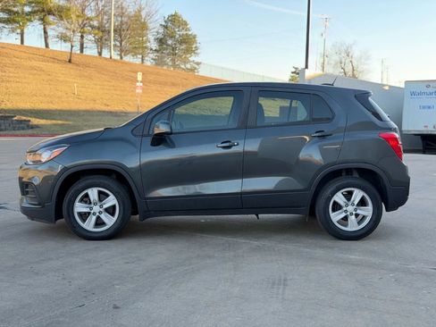 Used 2020 Chevrolet Trax LS image 4